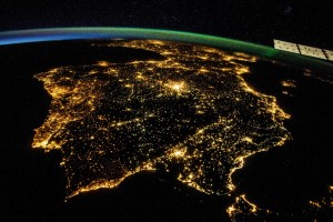 international-space-station-portugal-spain-night-2048