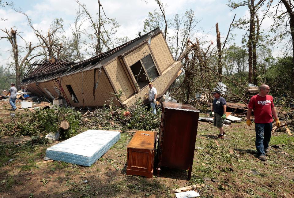 Tornado safety in a mobile home or house with no basement | Climate and ...