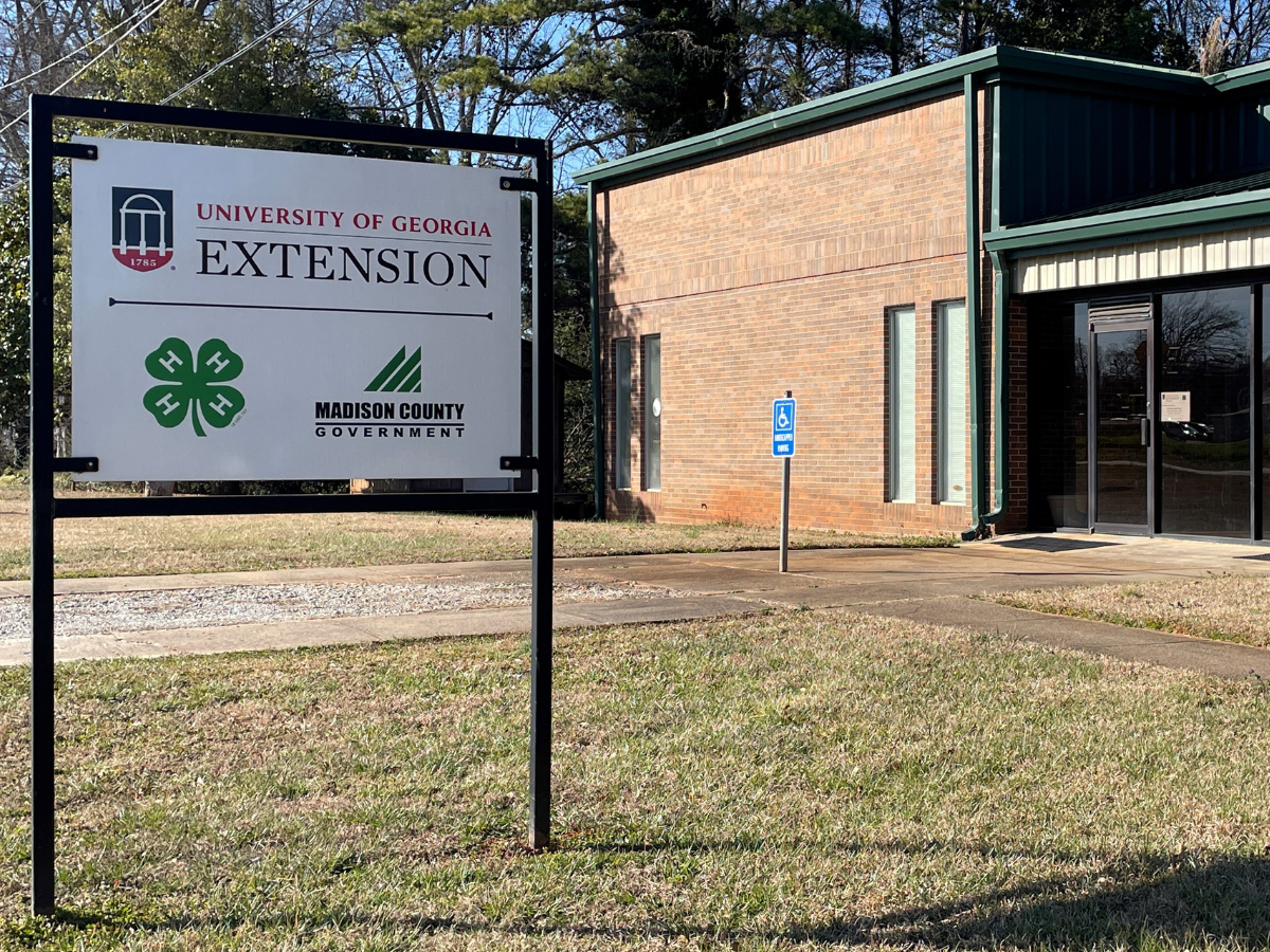 Madison County Extension sign outside of building